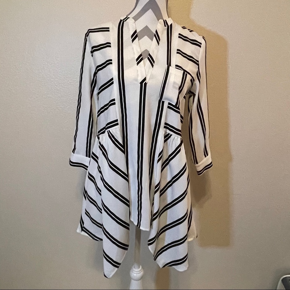 Bou Jeloud White Striped Shark-bite Tunic Small